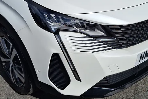 NM21LBV Peugeot 3008 1.6 Hybrid 225 Allure Premium 5dr e-EAT8 Thumbnail #41