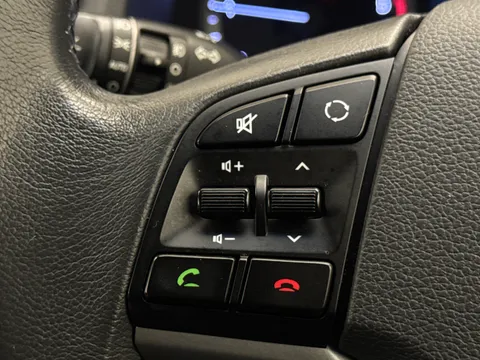 YP16SFJ Hyundai Tucson 2.0 CRDi Premium 5dr Auto Thumbnail #22