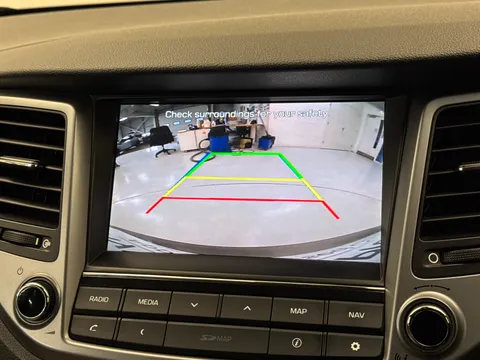YP16SFJ Hyundai Tucson 2.0 CRDi Premium 5dr Auto Thumbnail #30