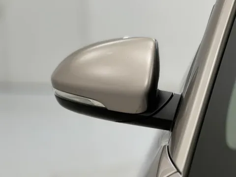 YP16SFJ Hyundai Tucson 2.0 CRDi Premium 5dr Auto Thumbnail #32