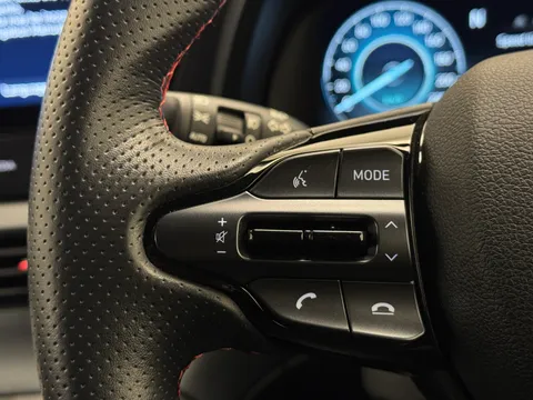 DV72AOJ Hyundai i20 1.0T GDi 48V MHD 120 N Line 5dr Thumbnail #18