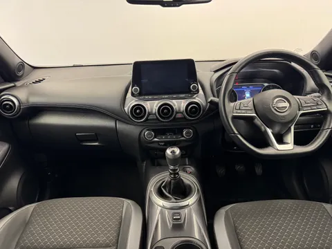 DU23BVL Nissan Juke 1.0 DiG-T 114 N-Connecta 5dr Thumbnail #4