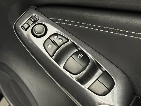 DU23BVL Nissan Juke 1.0 DiG-T 114 N-Connecta 5dr Thumbnail #20