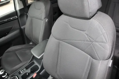 AO72CXN Hyundai Tucson 1.6 TGDi SE Connect 5dr 2WD Thumbnail #8