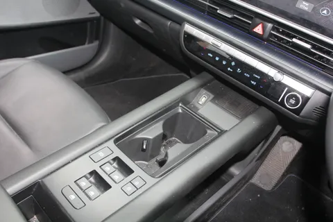 32 of 43 for Hyundai Ioniq 6 168kW Ultimate 77kWh 4dr Auto