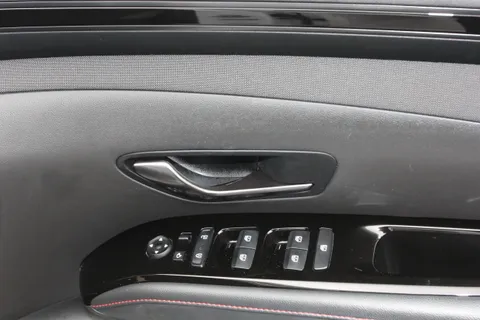 DA22GOE Hyundai Tucson 1.6 TGDi Hybrid 230 N Line S 5dr 2WD Auto Thumbnail #20