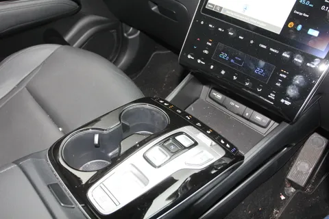 DA73BJZ Hyundai Tucson 1.6 TGDi Hybrid 230 Ultimate 5dr 2WD Auto Thumbnail #30