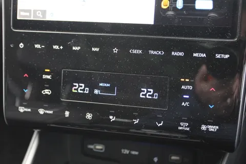 DA73BJZ Hyundai Tucson 1.6 TGDi Hybrid 230 Ultimate 5dr 2WD Auto Thumbnail #32