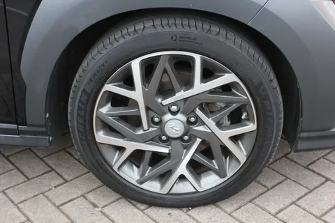 DE23VTC Hyundai Kona 1.6 GDi Hybrid Ultimate 5dr DCT Thumbnail #5