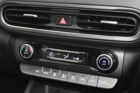 DE23VTC Hyundai Kona 1.6 GDi Hybrid Ultimate 5dr DCT Thumbnail #30