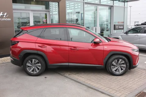 DG21RZX Hyundai Tucson 1.6 TGDi 48V MHD SE Connect 5dr 2WD Thumbnail #4