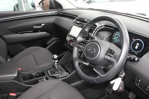 DG21RZX Hyundai Tucson 1.6 TGDi 48V MHD SE Connect 5dr 2WD Thumbnail #16