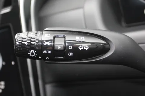 DG21RZX Hyundai Tucson 1.6 TGDi 48V MHD SE Connect 5dr 2WD Thumbnail #21