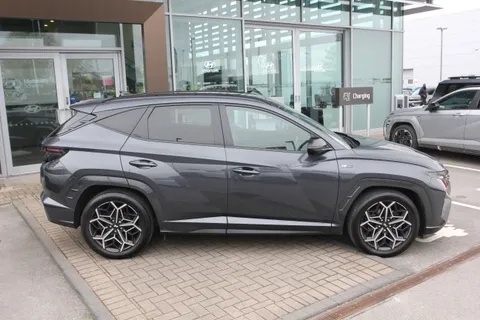 DG72MVU Hyundai Tucson 1.6 TGDi N Line S 5dr 2WD Thumbnail #4