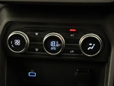 DS72UTM Dacia Jogger 1.0 TCe Extreme SE 5dr Thumbnail #29