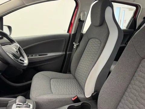 MA71EOX Renault Zoe 80kW Iconic R110 50kWh Rapid Charge 5dr Auto Thumbnail #13
