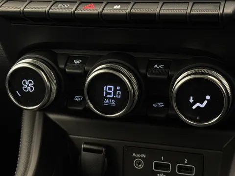 MA71EOX Renault Zoe 80kW Iconic R110 50kWh Rapid Charge 5dr Auto Thumbnail #28