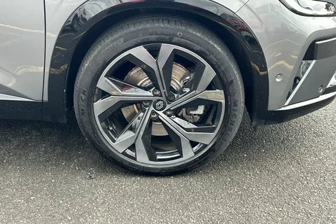 BN73ZKG Renault Austral E-Tech FHEV Iconic Esprit Alpine 5dr Auto 4C Thumbnail #36