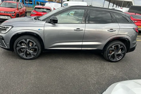 BN73ZKG Renault Austral E-Tech FHEV Iconic Esprit Alpine 5dr Auto 4C Thumbnail #28