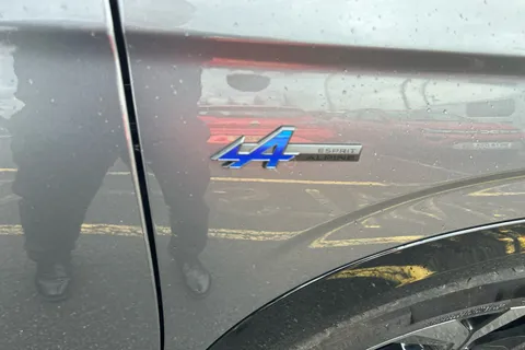 BN73ZKG Renault Austral E-Tech FHEV Iconic Esprit Alpine 5dr Auto 4C Thumbnail #33