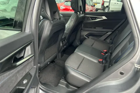 BN73ZKG Renault Austral E-Tech FHEV Iconic Esprit Alpine 5dr Auto 4C Thumbnail #16