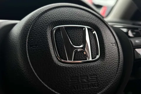 MV73UKB Honda Hr-V 1.5 eHEV Elegance 5dr CVT Thumbnail #32