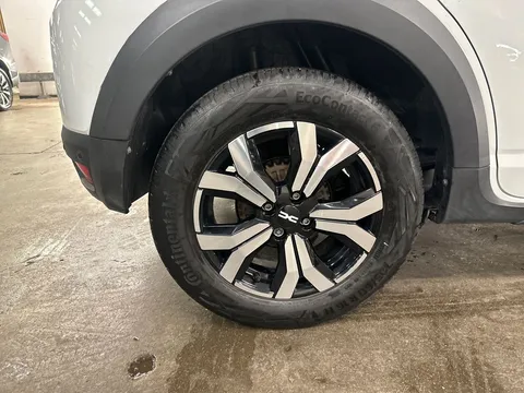 DY73LRA Dacia Sandero Stepway 1.0 TCe Journey 5dr Thumbnail #5