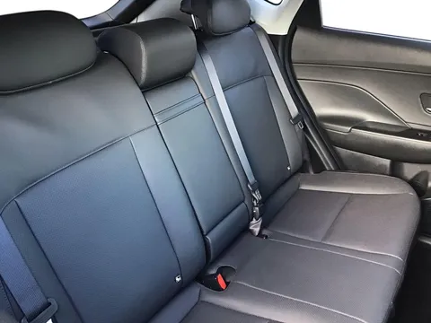 DL73LWO Hyundai Kona 1.6 GDi Hybrid Ultimate 5dr DCT Thumbnail #10