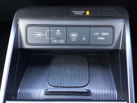 DL73LWO Hyundai Kona 1.6 GDi Hybrid Ultimate 5dr DCT Thumbnail #15