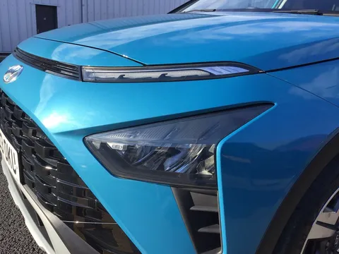 DY23OKU Hyundai Bayon 1.0 TGDi 48V MHEV Premium 5dr DCT Thumbnail #14