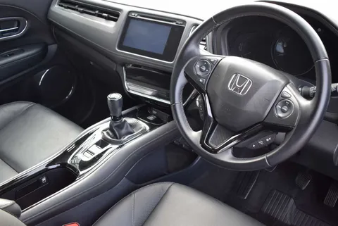 6 of 22 for HONDA HR-V 1.6 i-DTEC EX 5dr