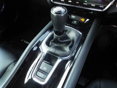 12 of 22 for HONDA HR-V 1.6 i-DTEC EX 5dr