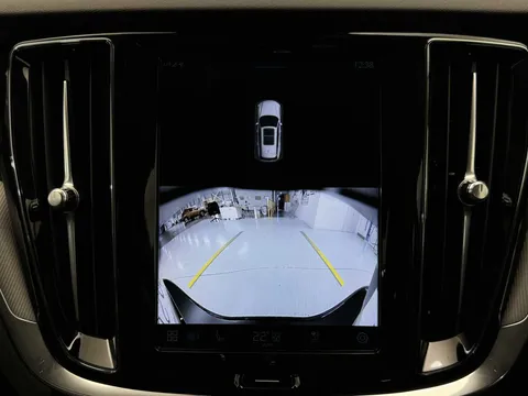 DN74VXH Volvo V60 2.0 T6 [350] PHEV Plus Dark 5dr AWD Auto Thumbnail #30