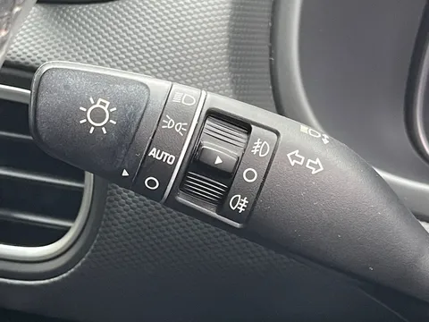 15 of 34 for Hyundai Kona 1.0T GDi Blue Drive Premium 5dr