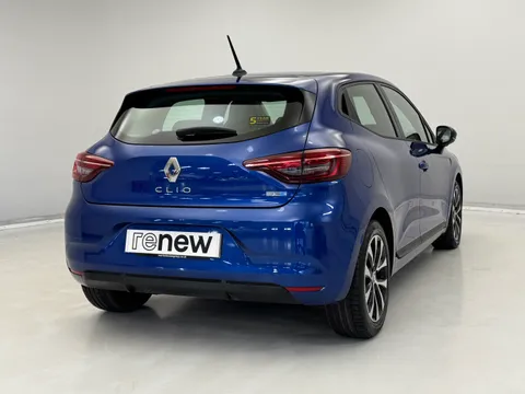 AY22VSJ Renault Clio 1.6 E-TECH Hybrid 140 Iconic 5dr Auto Thumbnail #6