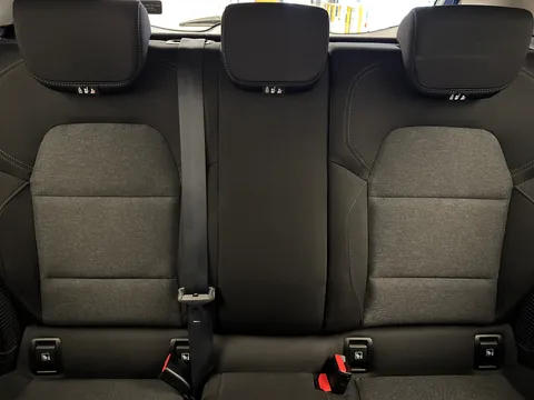 AY22VSJ Renault Clio 1.6 E-TECH Hybrid 140 Iconic 5dr Auto Thumbnail #16