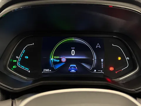 AY22VSJ Renault Clio 1.6 E-TECH Hybrid 140 Iconic 5dr Auto Thumbnail #28