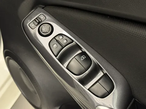 DP23FAF Nissan Juke 1.0 DiG-T 114 Acenta 5dr Thumbnail #21