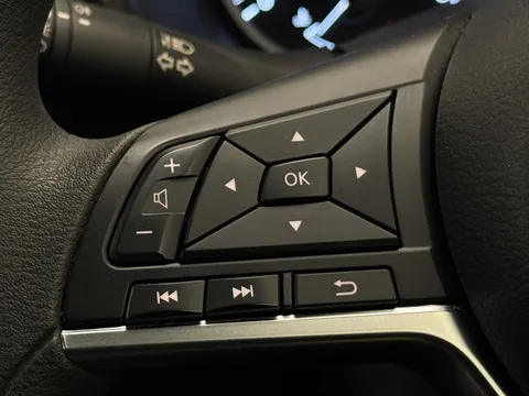 DP23FAF Nissan Juke 1.0 DiG-T 114 Acenta 5dr Thumbnail #27