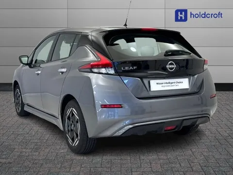 7 of 14 for Nissan LEAF 110kW Acenta 39kWh 5dr Auto