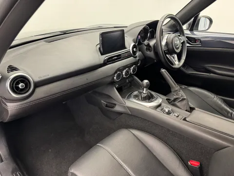 LO21AVL Mazda MX-5 1.5 [132] Sport 2dr Thumbnail #2