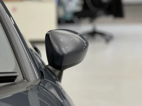 LO21AVL Mazda MX-5 1.5 [132] Sport 2dr Thumbnail #24