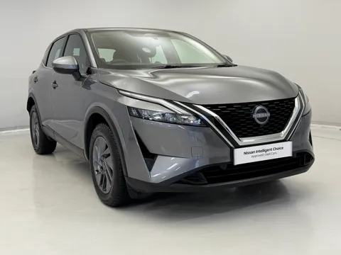 BP72ZPN Nissan Qashqai 1.3 DiG-T MH Acenta Premium 5dr Thumbnail #2