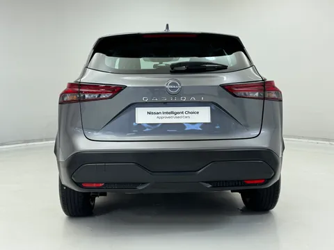 BP72ZPN Nissan Qashqai 1.3 DiG-T MH Acenta Premium 5dr Thumbnail #8