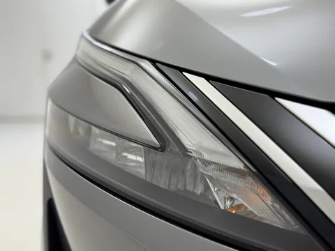 BP72ZPN Nissan Qashqai 1.3 DiG-T MH Acenta Premium 5dr Thumbnail #32