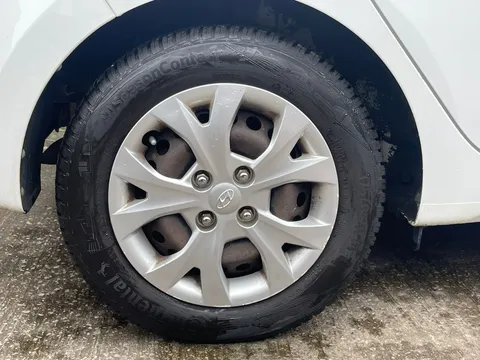 8 of 31 for Hyundai i10 1.0 S 5dr