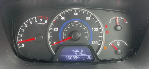 10 of 31 for Hyundai i10 1.0 S 5dr