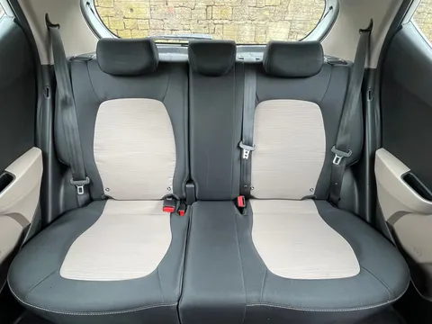 19 of 31 for Hyundai i10 1.0 S 5dr