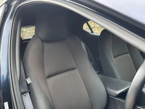 MV23AHE Mazda Mazda3 2.0 e-Skyactiv G MHEV Centre-Line 5dr Thumbnail #14