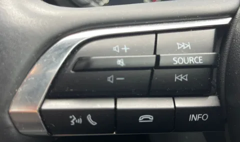 MV23AHE Mazda Mazda3 2.0 e-Skyactiv G MHEV Centre-Line 5dr Thumbnail #12